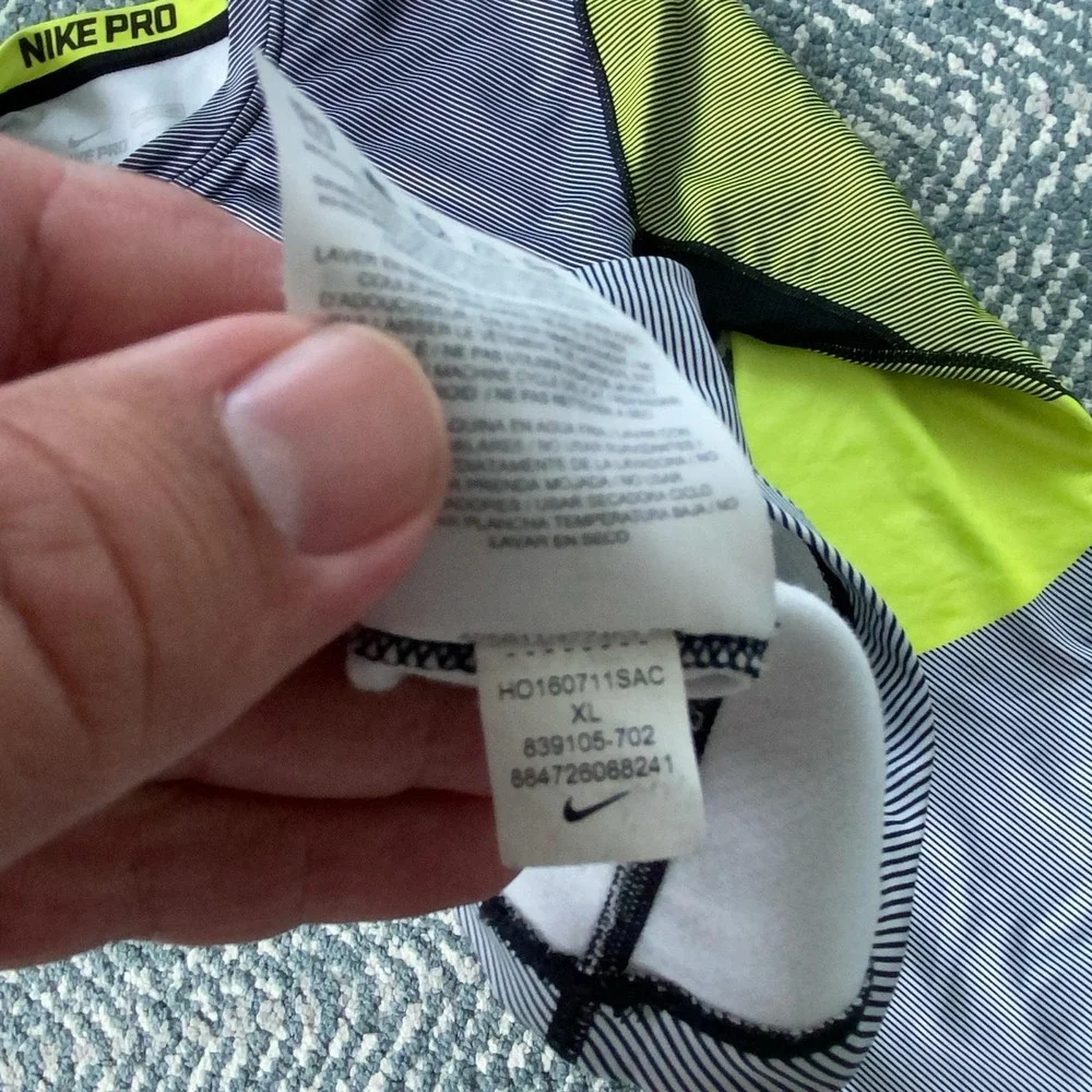 Nike Pro Dri-FIT Shirt Mens XL Gray Volt Long Sleeve Compression Top 839105-702